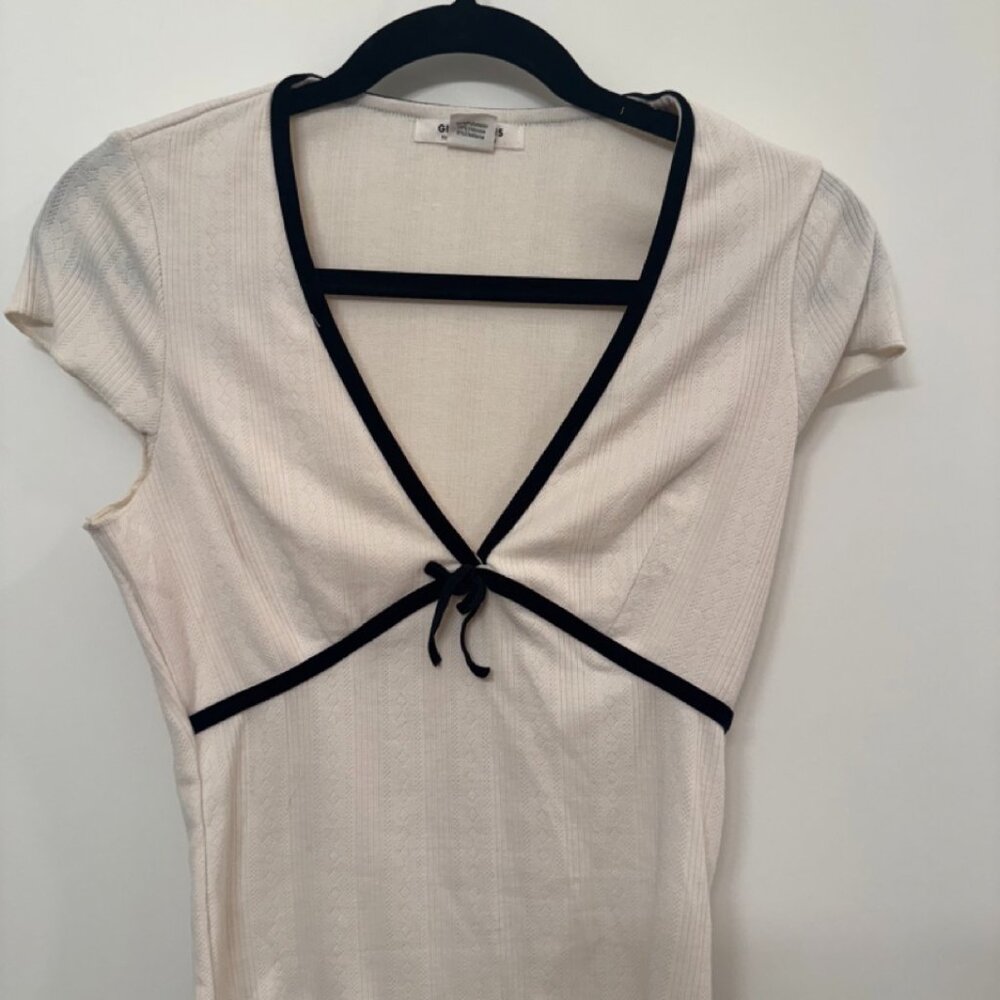 White with Black Velvet Trim Urban Outfitters Top size small (4)